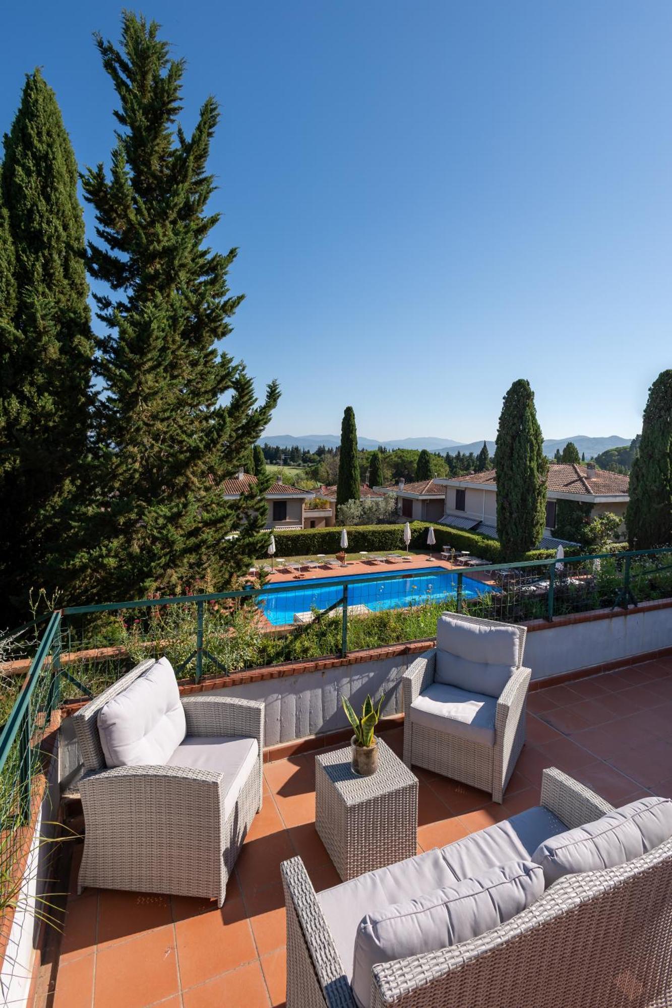 Poggio Golf Chianti Firenze Aparthotel