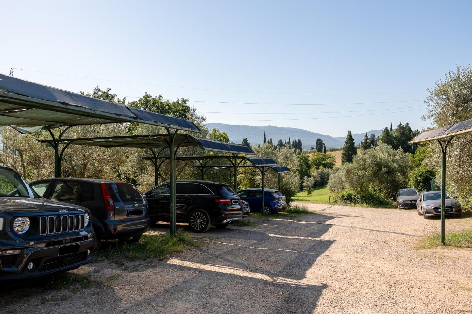 Poggio Golf Chianti Firenze Aparthotel 3*